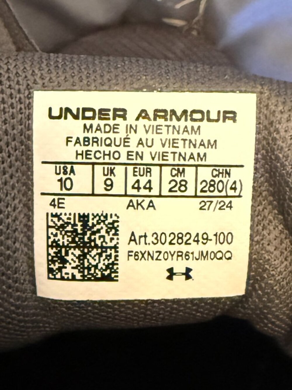 Under Armour Charged Surge 4 Running Shoes (wide fit) - Picture 11 of 11